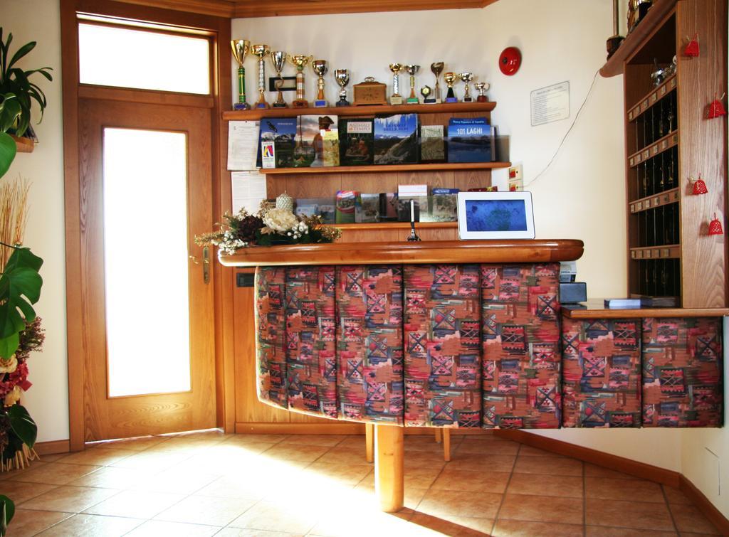 Hotel Meublè Rosalpina à Isolaccia Extérieur photo