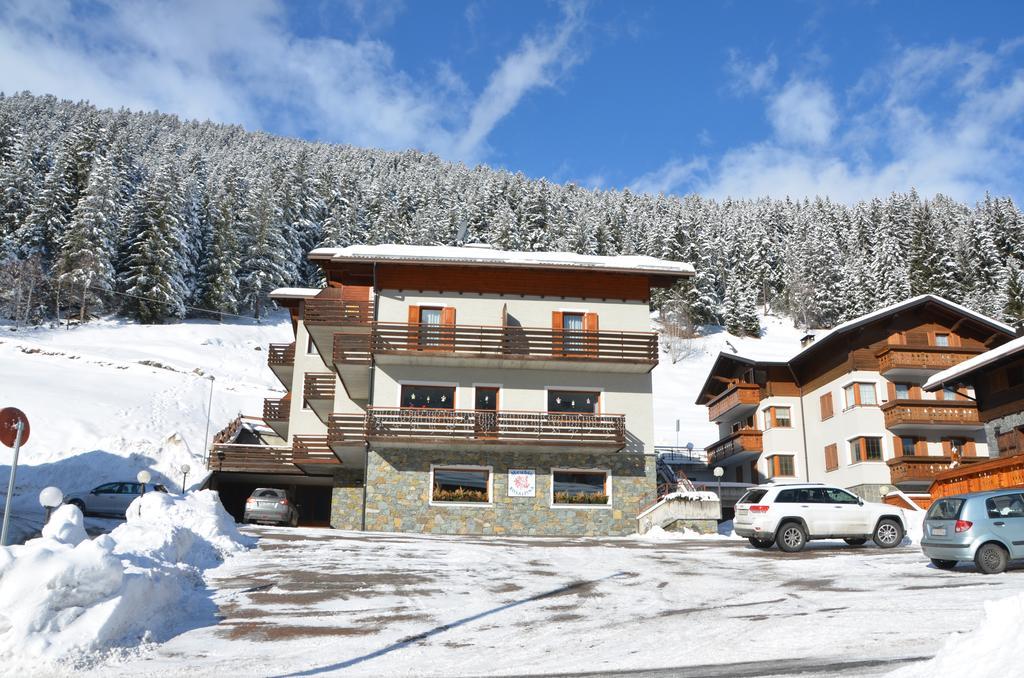 Hotel Meublè Rosalpina à Isolaccia Extérieur photo