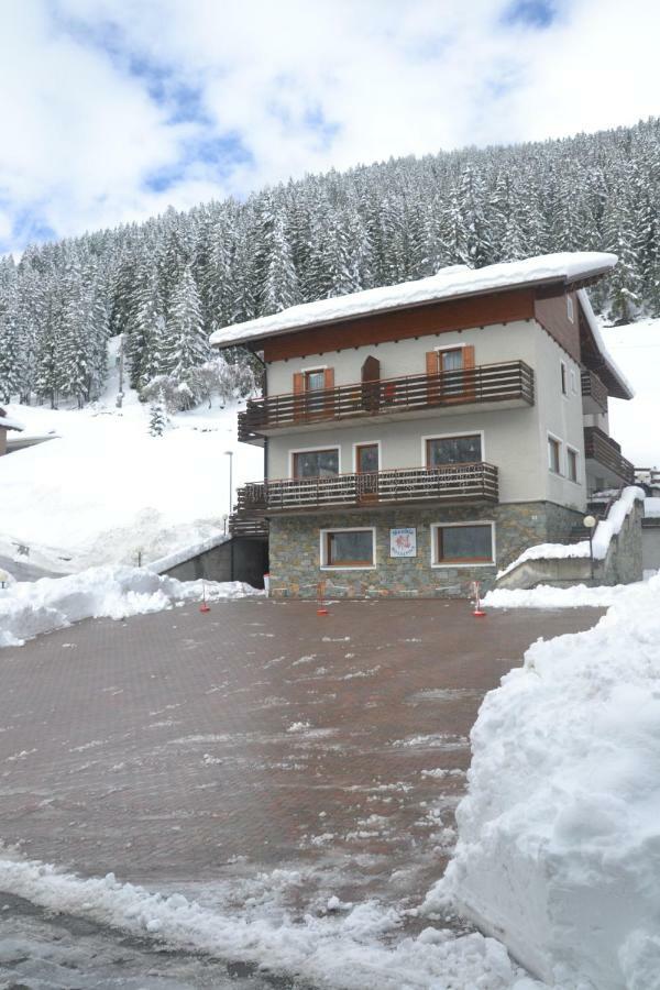 Hotel Meublè Rosalpina à Isolaccia Extérieur photo